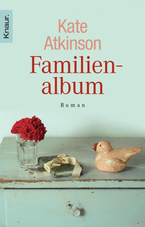 Cover of the book Familienalbum by Kate Atkinson, Knaur eBook