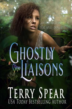 Book cover of Ghostly Liaisons