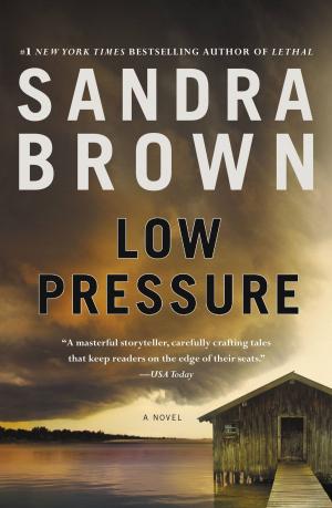 Cover of the book Low Pressure by Douglas Preston, Lincoln Child