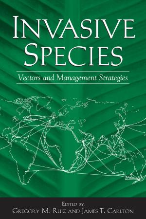 Cover of the book Invasive Species by Robert Cervero