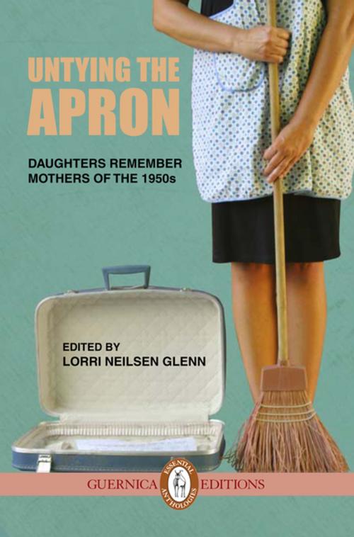 Cover of the book Untying The Apron by Lorri Neilsen Glenn, Guernica Editions