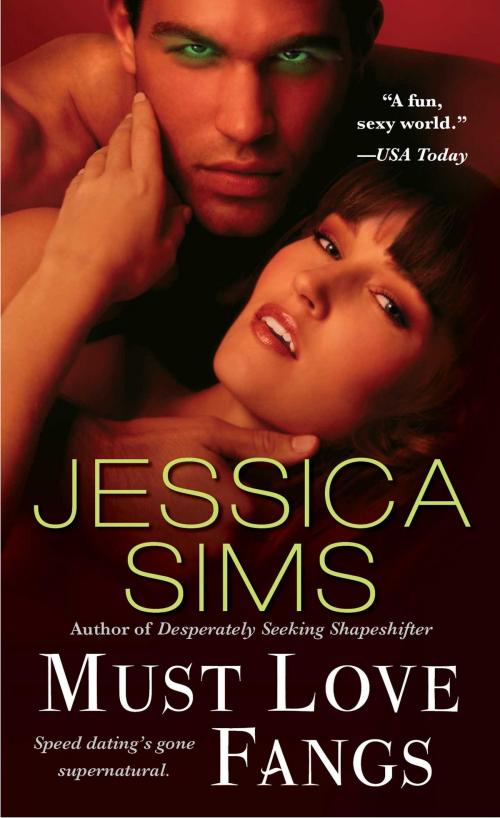 Cover of the book Must Love Fangs by Jessica Sims, Pocket Books