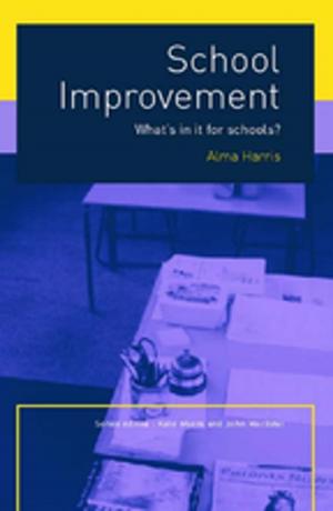 Cover of the book School Improvement by Susan Farrington, Hugh Leach