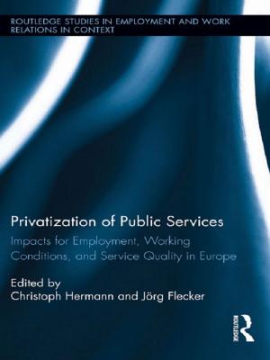 Cover of the book Privatization of Public Services by Carolyn W de la L Oulton