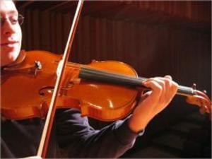 Cover of the book How to Play a Viola by Klaas Schilder, Jochem Douma