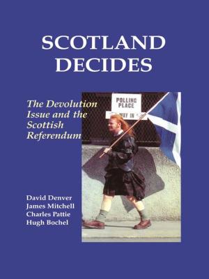 Cover of the book Scotland Decides by Lionel S. Lewis