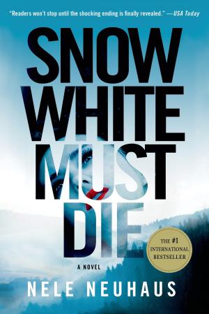 Cover of the book Snow White Must Die by Eleanor J. Bader, Patricia Baird-Windle