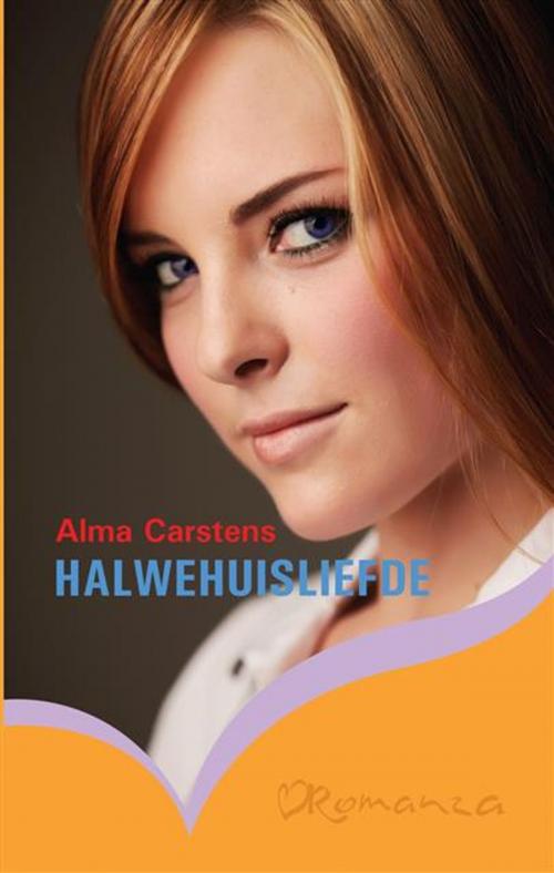 Cover of the book Halwehuisliefde by Alma Carstens, LAPA Uitgewers