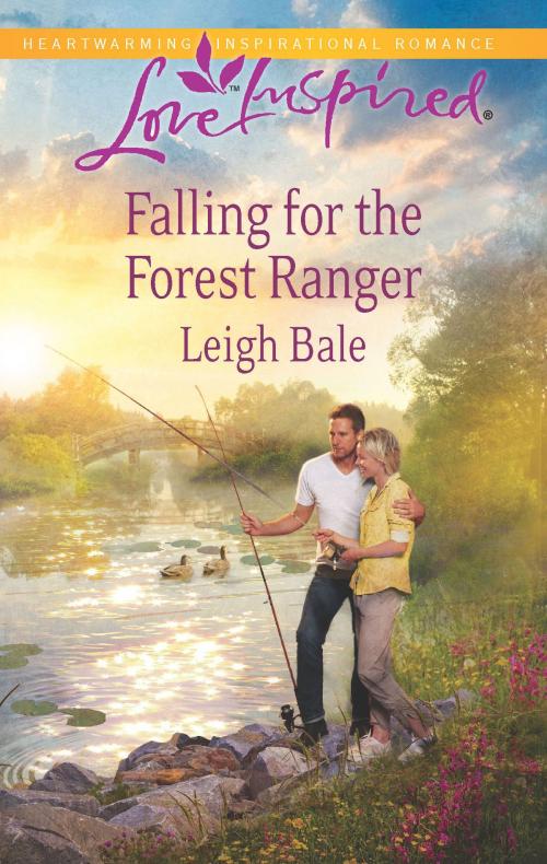 Cover of the book Falling for the Forest Ranger by Leigh Bale, Harlequin