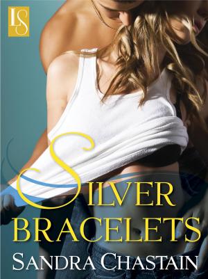 Cover of the book Silver Bracelets by Janet Evanovich, Lee Goldberg