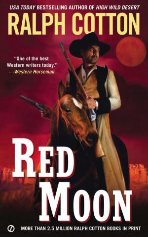 Cover of the book Red Moon by Jesús Carrasco