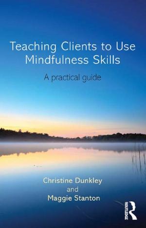 Book cover of Teaching Clients to Use Mindfulness Skills