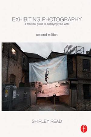 Book cover of Exhibiting Photography