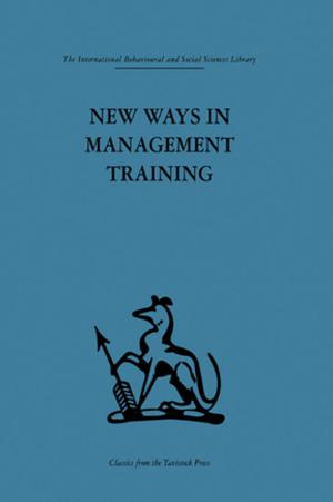 Cover of the book New Ways in Management Training by Ronald Modras