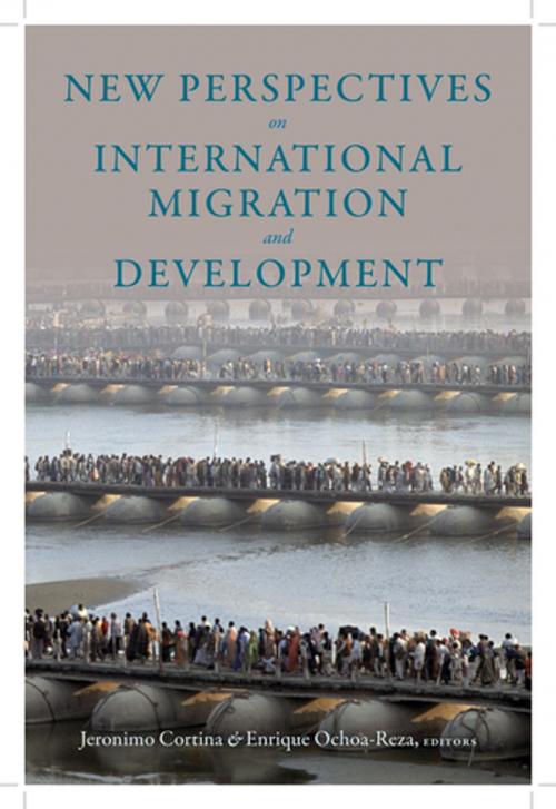 Cover of the book New Perspectives on International Migration and Development by , Columbia University Press