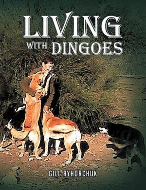 Book cover of Living with Dingoes