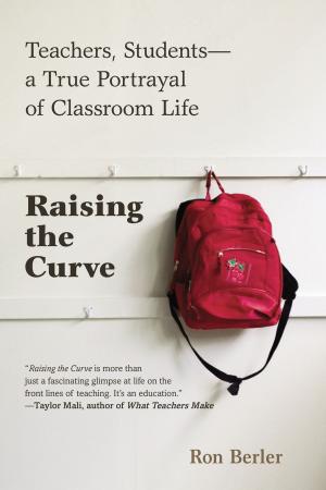 Cover of the book Raising the Curve by Jon Ronson