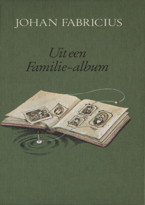 Cover of the book Uit een familie-album by Johan Fabricius, WPG Kindermedia