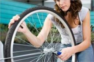 Cover of the book How to Replace a Bike Tire by Kim Walker