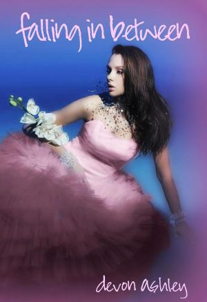 Cover of the book Falling In Between (Falling #1) by Chandler Steele