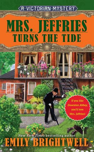 Cover of the book Mrs. Jeffries Turns the Tide by Phil Jackson, Hugh Delehanty