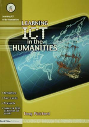 Cover of the book Learning ICT in the Humanities by Julian Thomas