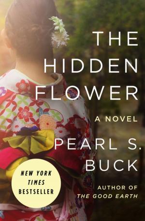 Book cover of The Hidden Flower