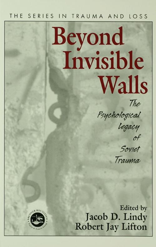 Cover of the book Beyond Invisible Walls by , Taylor and Francis