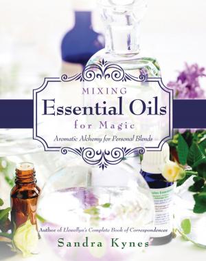 Cover of the book Mixing Essential Oils for Magic by Holly Zurich