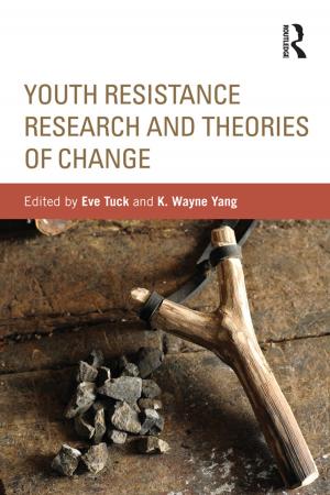 Cover of the book Youth Resistance Research and Theories of Change by Elizabeth Kaufer Busch, William E. Thro