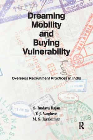 Book cover of Dreaming Mobility and Buying Vulnerability