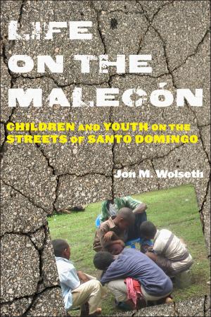Cover of the book Life on the Malecón by Robert L. Taylor
