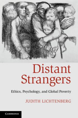 Cover of the book Distant Strangers by Donald Scherer, Carolyn Jabs