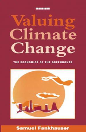 Cover of the book Valuing Climate Change by Tom Lawson