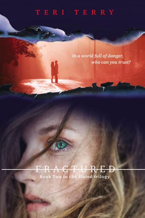 Cover of the book Fractured by Teri Terry, Penguin Young Readers Group