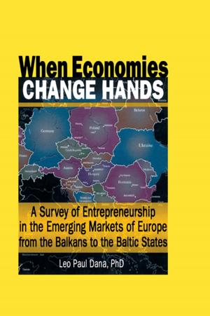 Cover of the book When Economies Change Hands by Andrew Linklater