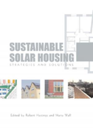 Cover of the book Sustainable Solar Housing by Phillip James Tabb, A. Senem Deviren