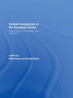 Cover of the book Turkish Immigrants in the European Union by Simon Biggs