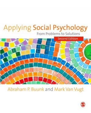 Cover of the book Applying Social Psychology by Minna Lyons, Neil Harrison, Gayle Brewer, Sarita Robinson, Dr. Robert L. Sanders