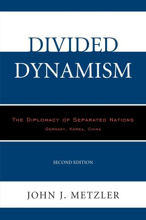Cover of the book Divided Dynamism by Rudolph H. Weingartner, Isaias Zelkowicz