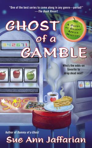 Cover of the book Ghost of a Gamble by Betty Hechtman