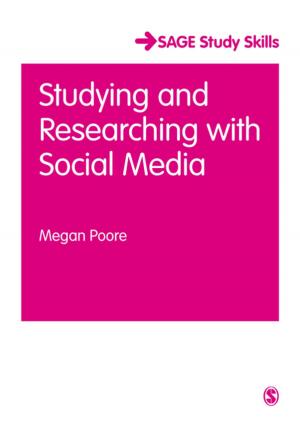 Cover of the book Studying and Researching with Social Media by Dr. Tracy Lynn Robinson-Wood