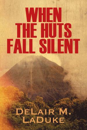 Cover of the book When the Huts Fall Silent by Urbano Salvati