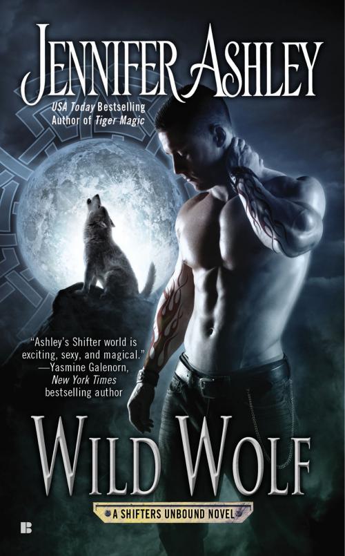 Cover of the book Wild Wolf by Jennifer Ashley, Penguin Publishing Group