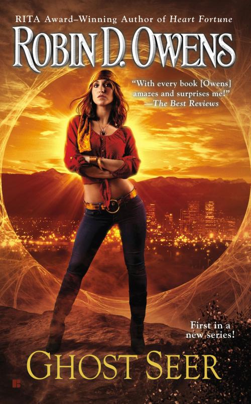 Cover of the book Ghost Seer by Robin D. Owens, Penguin Publishing Group