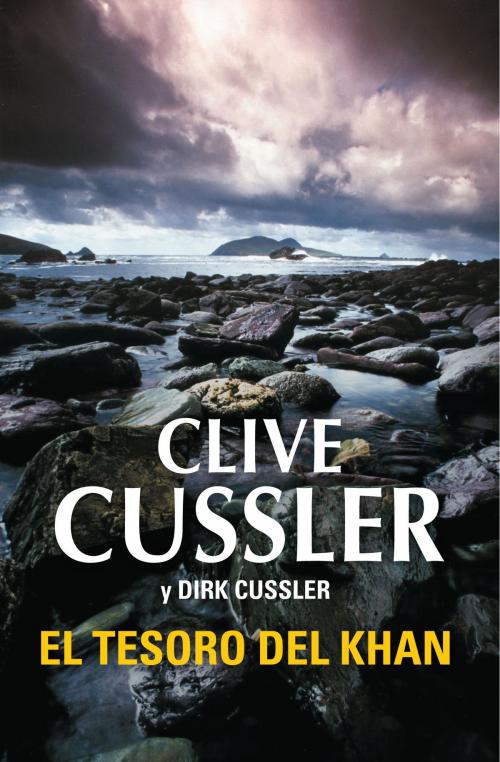 Cover of the book El tesoro del Khan (Dirk Pitt 19) by Clive Cussler, Penguin Random House Grupo Editorial España