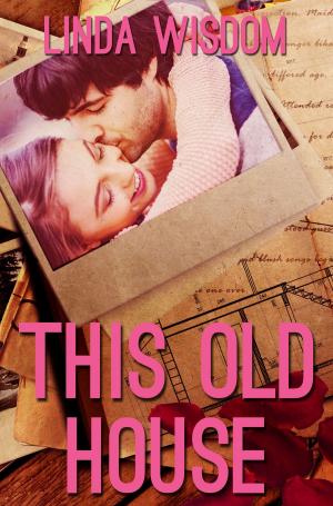 Cover of the book This Old House by Lisa Belcastro