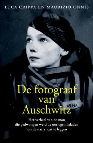 Cover of the book De fotograaf van Auschwitz by Samantha Stroombergen