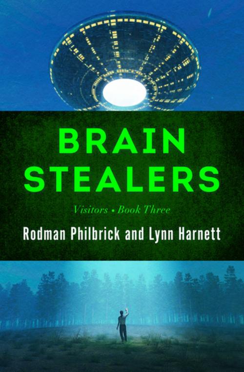 Cover of the book Brain Stealers by Rodman Philbrick, Lynn Harnett, Open Road Media