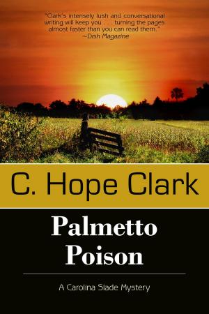 Cover of the book Palmetto Poison by Beth Ciotta, Cynthia Valero